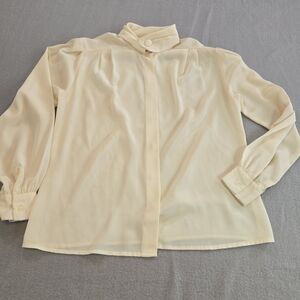 Anna Kriste Petite Cream Sheer Blouse Long Sleeve Button Neck Elegant Top Size 6